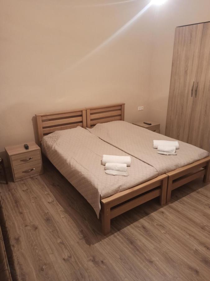 Bal'S House Hotell Tbilisi Exteriör bild